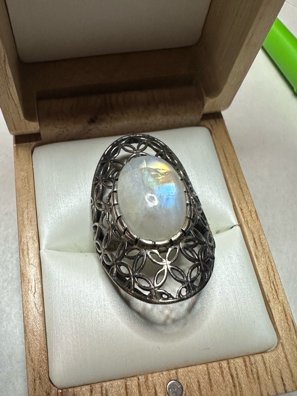 Moonstone sterling silver Filigree Statement Ring - Picture 2 of 6